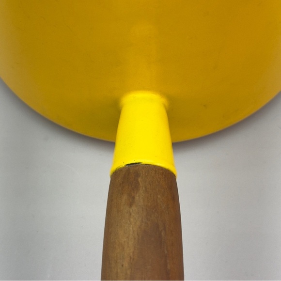 Vintage Copco Yellow Enamel Fondue Pot - Picture 10 of 13